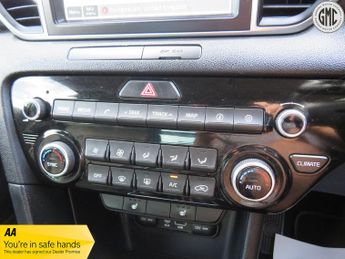 KIA SPORTAGE 1.7 CRDi 3 Full Dealer History, Automatic, Leather