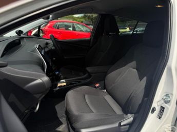 TOYOTA PRIUS 1.8 VVT-h Business Edition Hatchback 5dr Petrol Hybrid CVT Euro 