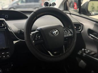 TOYOTA PRIUS 1.8 VVT-h Business Edition Hatchback 5dr Petrol Hybrid CVT Euro 