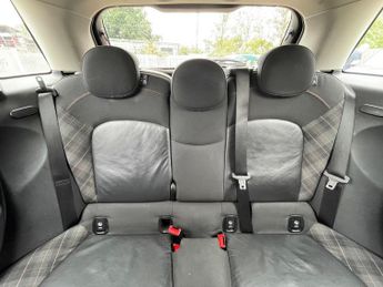 MINI HATCH 2.0 5-Door Hatch Cooper S Seven Edition