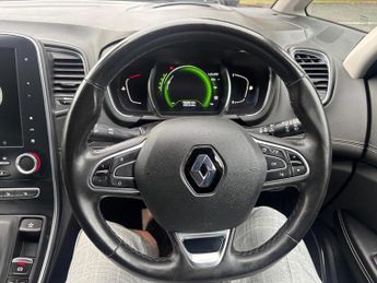 RENAULT GRAND SCENIC 1.5 Signature Nav dCi 110 Auto EDC