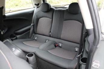 MINI HATCH 1.5 Cooper 3-Door Hatch