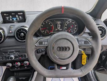 AUDI A1 1.4 TFSI Black Edition Sportback S Tronic Euro 6 (s/s) 5dr (Nav)
