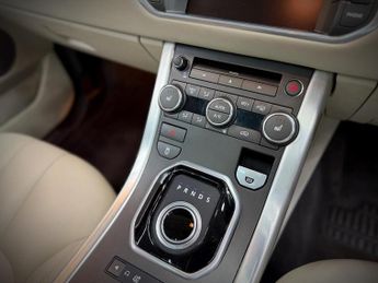 LAND ROVER RANGE ROVER EVOQUE 2.2 SD4 Prestige