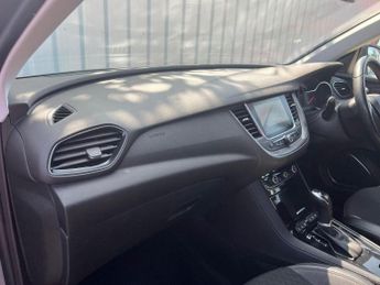 VAUXHALL GRANDLAND X 1.6 Turbo D BlueInjection Sport Nav Auto Euro 6 (s/s) 5dr