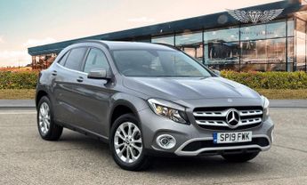 Mercedes GLA 1.6 GLA200 SE