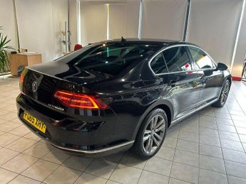 VOLKSWAGEN PASSAT 2.0 TDI BlueMotion Tech GT