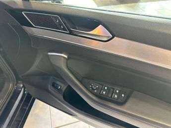 VOLKSWAGEN PASSAT 2.0 TDI BlueMotion Tech GT