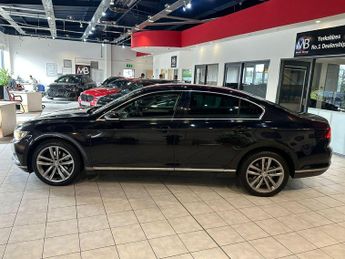 VOLKSWAGEN PASSAT 2.0 TDI BlueMotion Tech GT