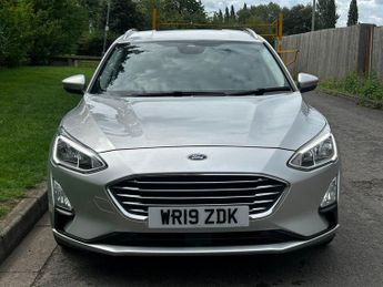 FORD FOCUS 1.0 T EcoBoost Titanium