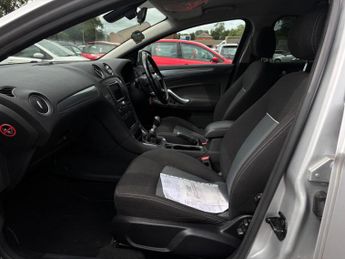FORD MONDEO 2.0 TDCi Zetec Business Edition Euro 5 5dr
