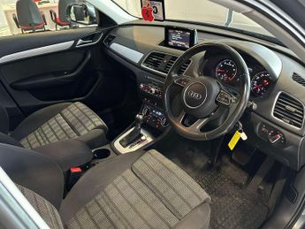AUDI Q3 1.4 TFSI CoD SE
