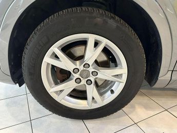AUDI Q3 1.4 TFSI CoD SE