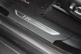 LAND ROVER RANGE ROVER VELAR 3.0 D300 R-Dynamic HSE