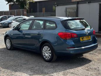 VAUXHALL ASTRA 1.6 16V Exclusiv Sports Tourer Auto Euro 5 5dr