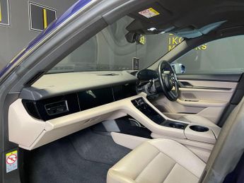 PORSCHE TAYCAN Performance 79.2kWh 4S