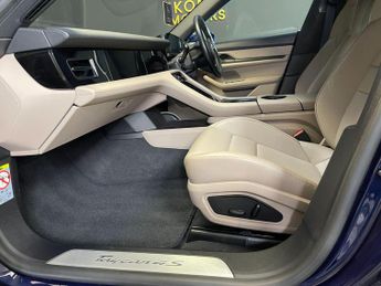 PORSCHE TAYCAN Performance 79.2kWh 4S