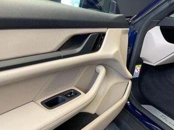 PORSCHE TAYCAN Performance 79.2kWh 4S