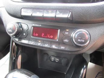 KIA CEED 1.6 CRDi 3 DCT Euro 6 (s/s) 5dr