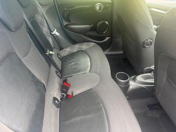 MINI HATCH 1.5 5-Door Hatch Cooper