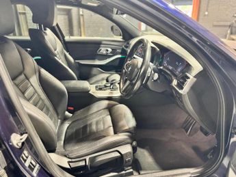 BMW 3 SERIES 2.0 320d M Sport Pro Edition Saloon