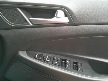 HYUNDAI TUCSON 1.7 CRDi Blue Drive SE Nav