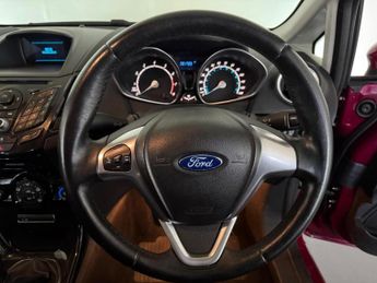 FORD FIESTA 1.0T EcoBoost Zetec Euro 5 (s/s) 3dr