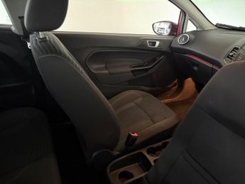 FORD FIESTA 1.0T EcoBoost Zetec Euro 5 (s/s) 3dr