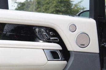 LAND ROVER RANGE ROVER 2.0 P400e 12.4kWh Autobiography
