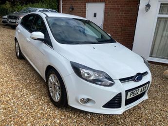 Ford Focus 1.6 TDCi Titanium Euro 5 (s/s) 5dr