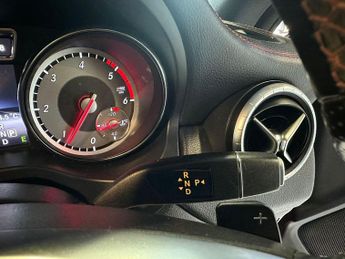 MERCEDES-BENZ CLA 2.1 CLA220 CDI AMG Sport