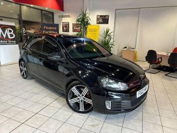 Volkswagen Golf GTi 2.0 TSI GTI