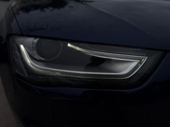 AUDI A4 2.0 TDI S line S Tronic quattro Euro 5 (s/s) 4dr