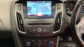FORD FOCUS 1.0T EcoBoost Zetec Euro 6 (s/s) 5dr
