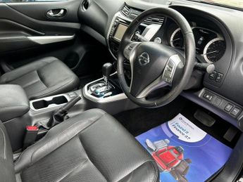 NISSAN NAVARA 2.3 dCi Tekna