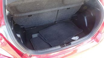 TOYOTA YARIS 1.3 Dual VVT-i TR
