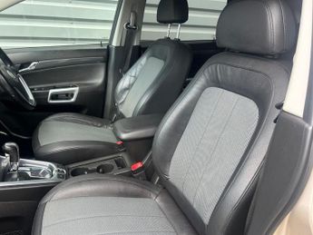 VAUXHALL ANTARA 2.2 CDTi Exclusiv