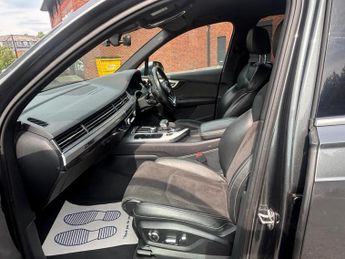 AUDI Q7 3.0 TDI V6 S line