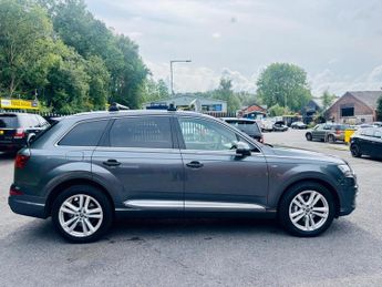 AUDI Q7 3.0 TDI V6 S line