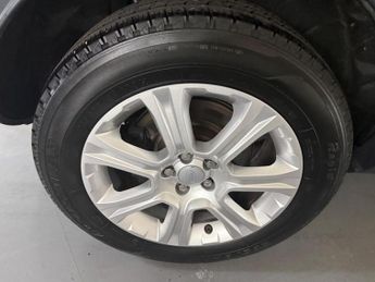 LAND ROVER RANGE ROVER EVOQUE 2.0 eD4 SE Tech FWD Euro 6 (s/s) 5dr