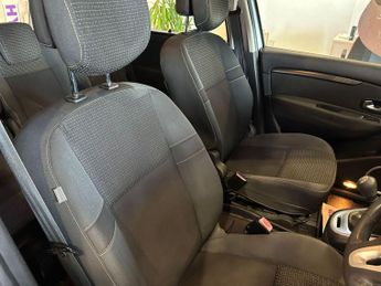 RENAULT SCENIC 1.5 dCi Dynamique TomTom