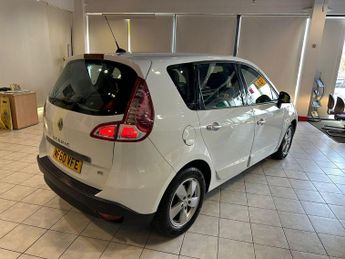 RENAULT SCENIC 1.5 dCi Dynamique TomTom