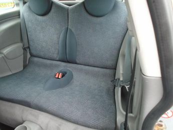MINI HATCH 1.6 One Hatch
