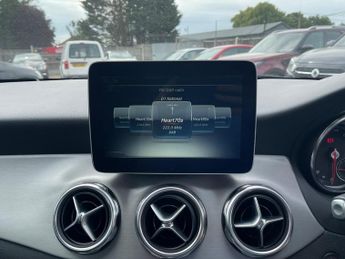 MERCEDES-BENZ GLA CLASS 2.1 GLA220d AMG Line