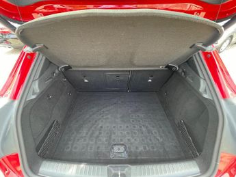 MERCEDES-BENZ GLA CLASS 2.1 GLA220d AMG Line