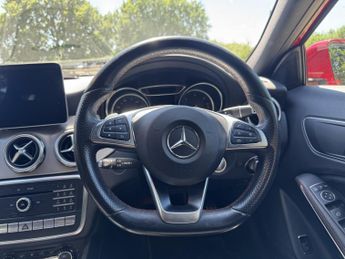 MERCEDES-BENZ GLA CLASS 2.1 GLA220d AMG Line