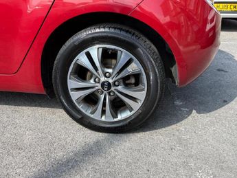KIA VENGA 1.6 3 Euro 6 (s/s) 5dr