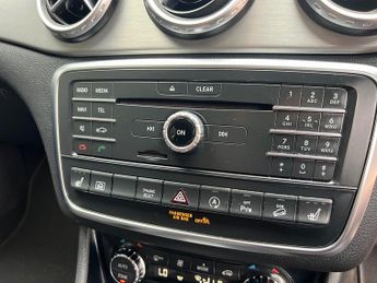 MERCEDES-BENZ GLA CLASS 2.1 GLA200d AMG Line