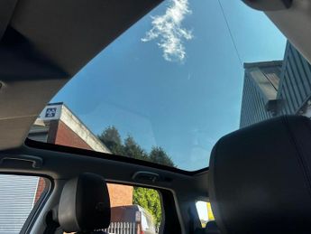 LAND ROVER DISCOVERY SPORT 2.0 TD4 HSE Luxury