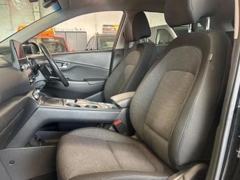 HYUNDAI KONA 64kWh Premium Auto 5dr (10.5kW Charger)